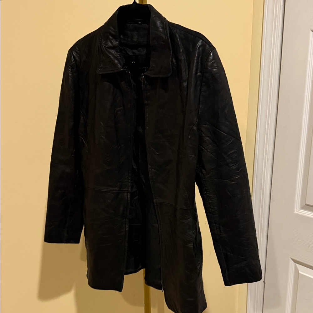 RAFFAELLO  Black Leather Jacket